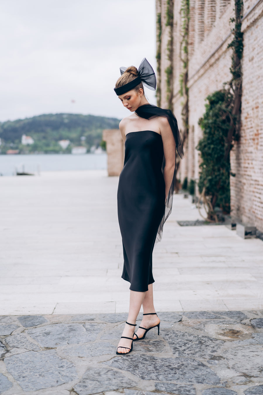 Lost in a Dream Bowtie Headband & Veil